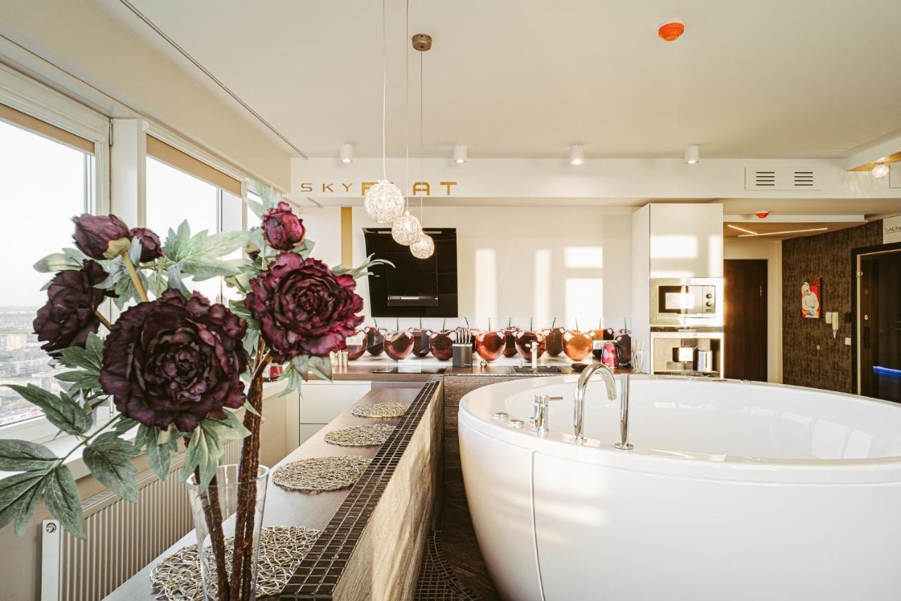 Sky Flat Jacuzzi 27 Floor Διαμέρισμα Κλαϊπέντα Εξωτερικό φωτογραφία