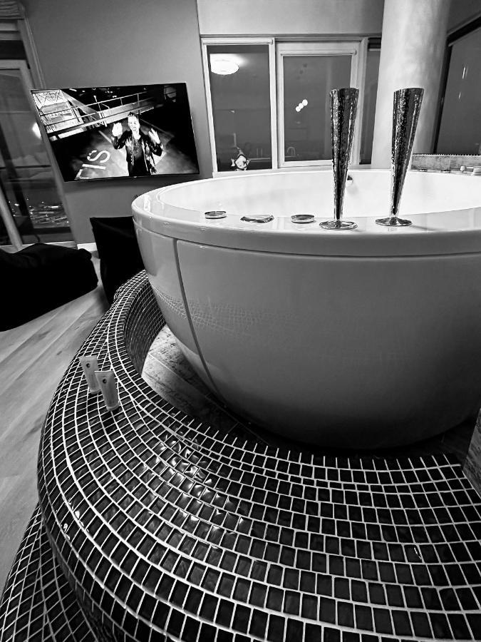 Sky Flat Jacuzzi 27 Floor Διαμέρισμα Κλαϊπέντα Εξωτερικό φωτογραφία