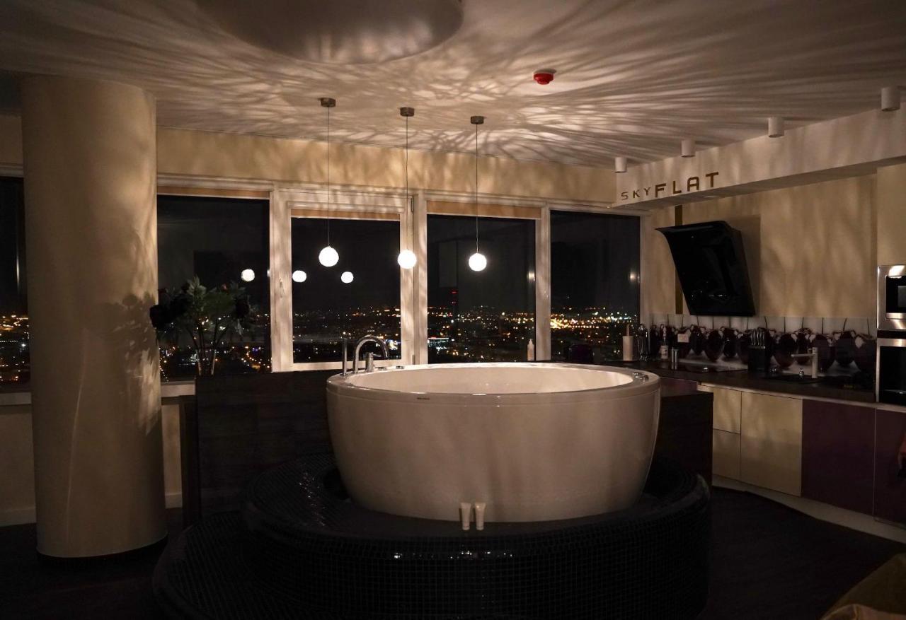 Sky Flat Jacuzzi 27 Floor Διαμέρισμα Κλαϊπέντα Εξωτερικό φωτογραφία